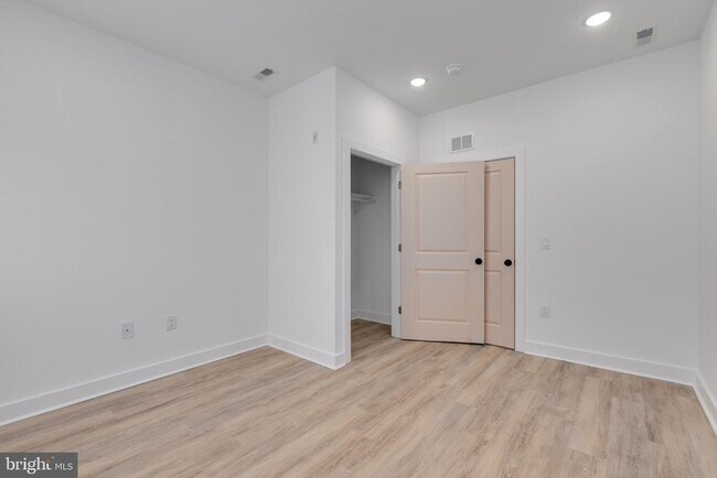 Building Photo - 2061 N 8th St