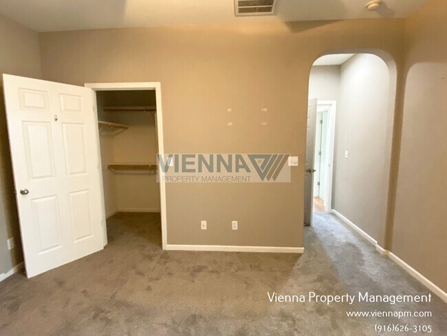Building Photo - Sacramento, CA - House - $2,350.00