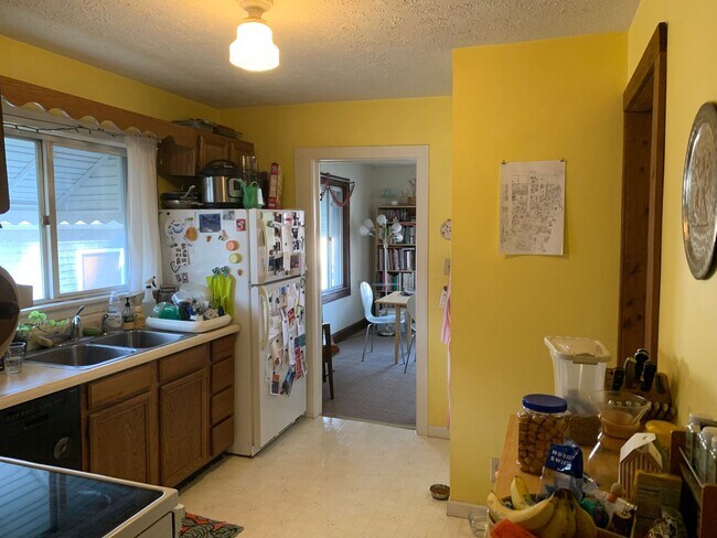 Building Photo - 2 Bed/2 Bath Home Just Minutes Away From Switchyard Park! - Available July 2026