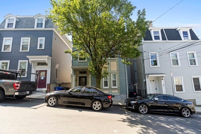 Building Photo - 51 Telegraph St