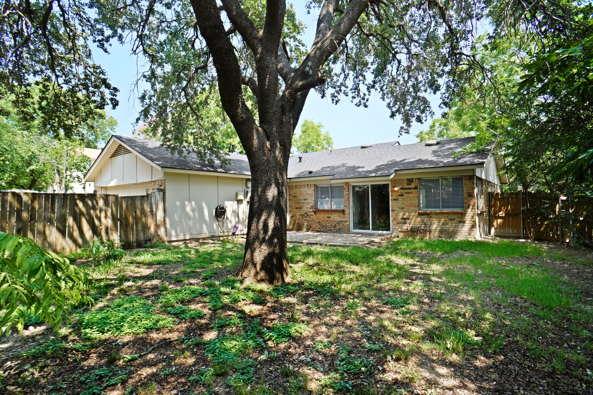 Building Photo - 1741 Crystal Way