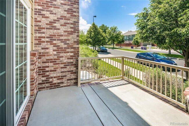 Building Photo - 1067 Uinta Way