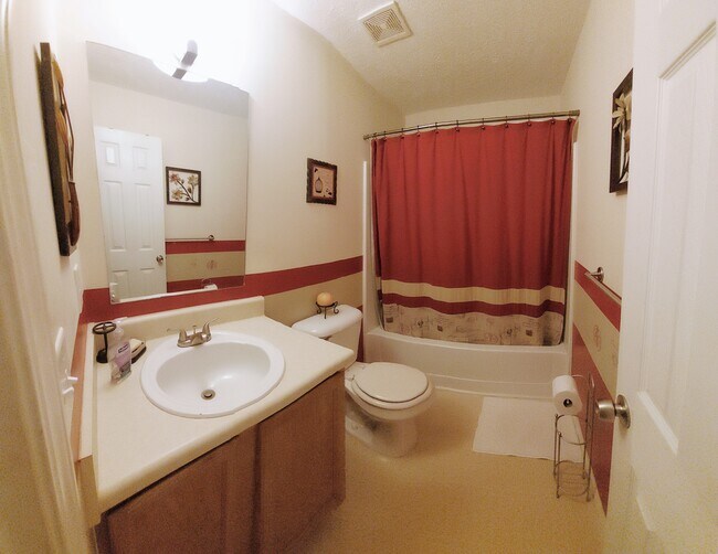 Building Photo - 5390 Skip Jack Dr