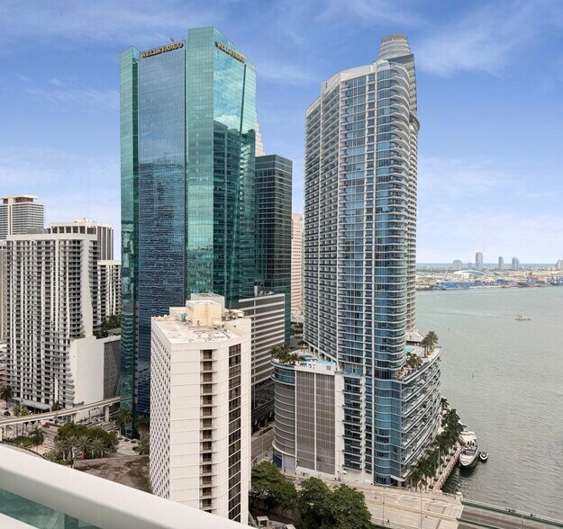 Building Photo - 31 SE 5th St