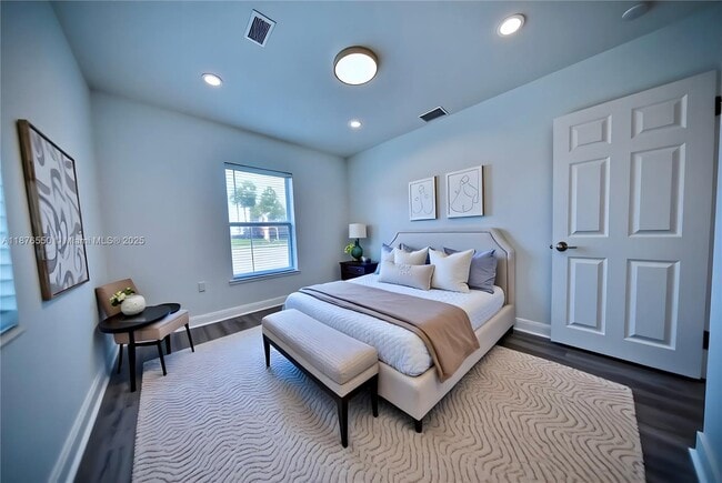 Building Photo - 7 Montilla Ave