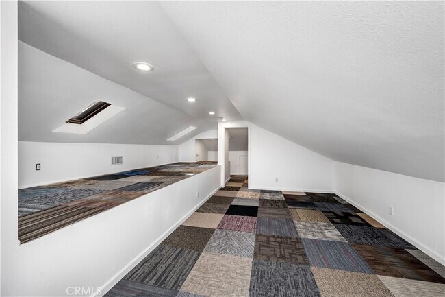 Building Photo - 3150 Dona Maria Dr
