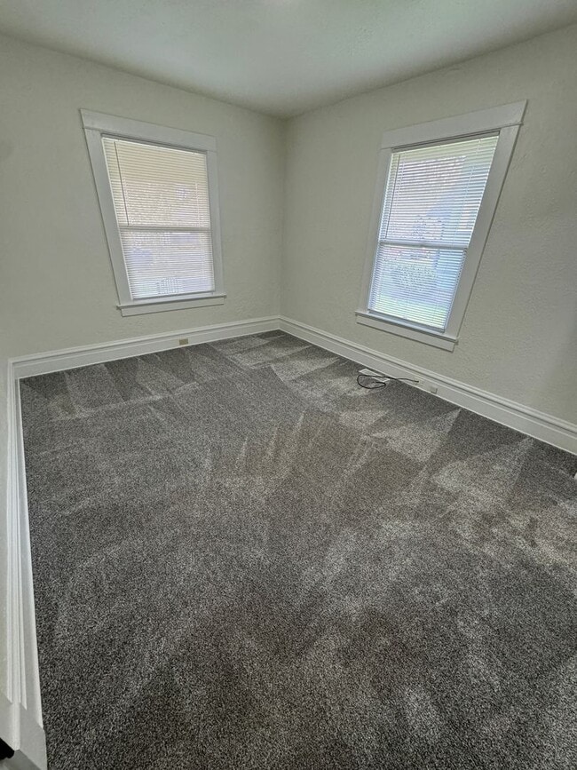 Building Photo - 408 Barksdale Ave