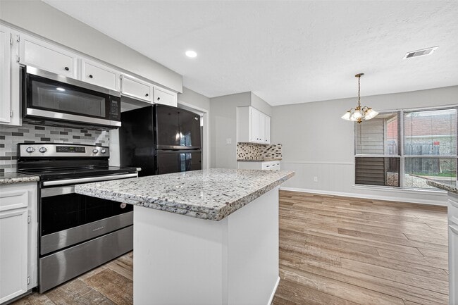 Building Photo - 21043 Northern Colony Ct