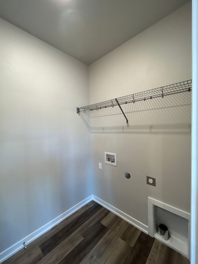 Building Photo - 2 Bedroom Duplex – Luderman Crossing - Bend - PENDING APPLICATION