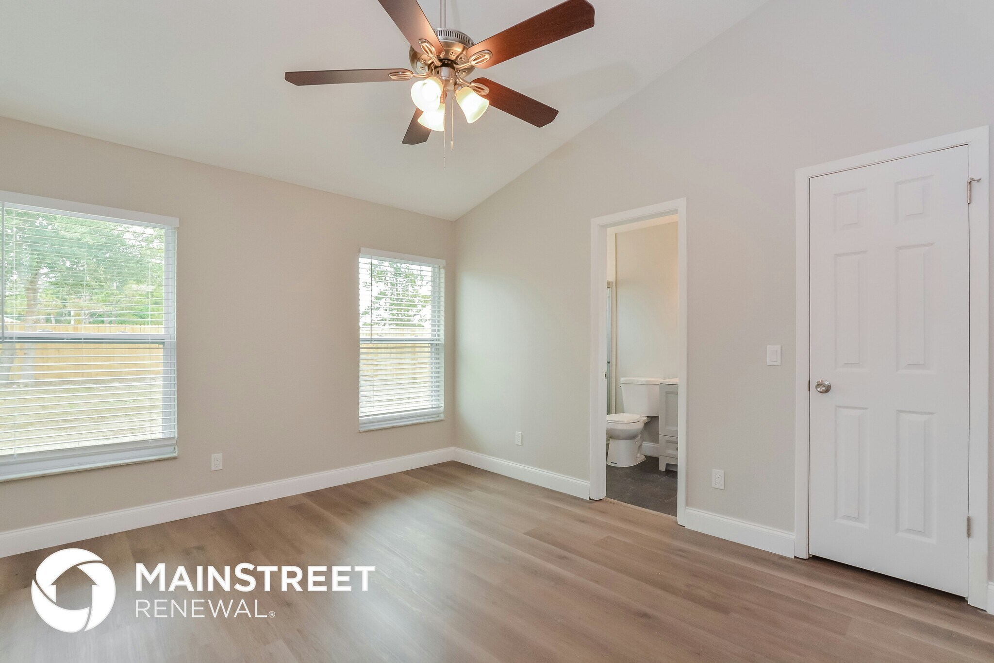 Building Photo - 304 Sir Lawrence Dr