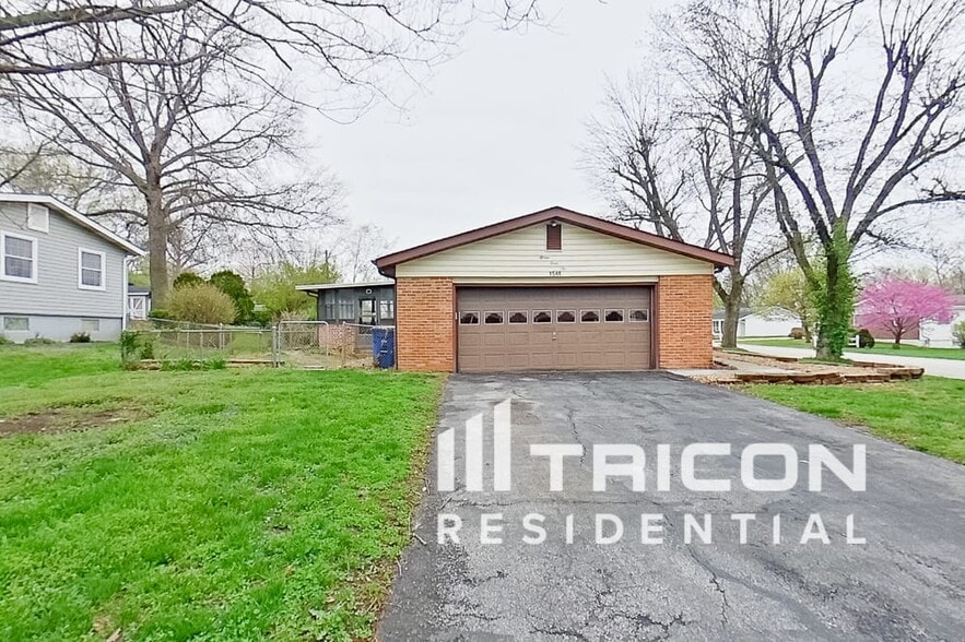 Primary Photo - 1546 Grant Dr