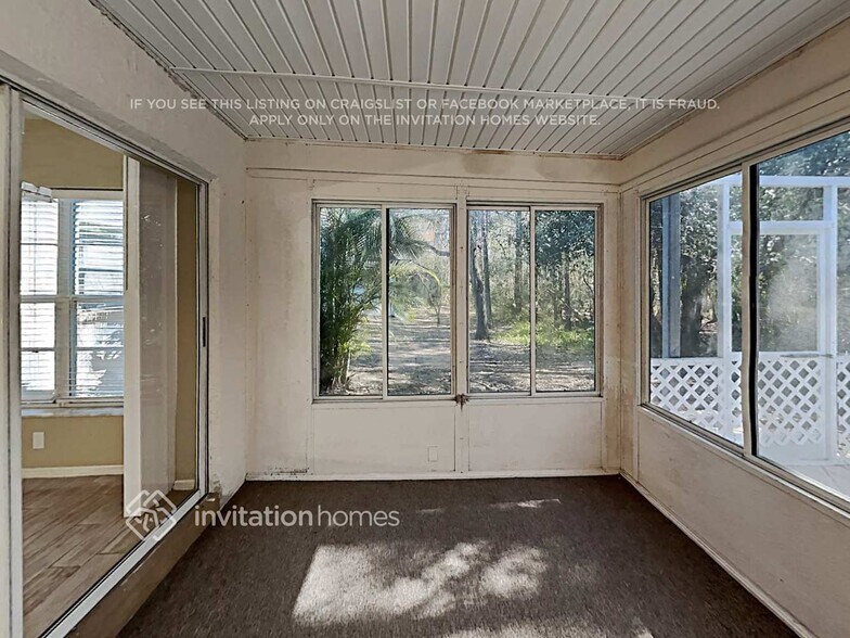 Building Photo - 3242 Centerwood Dr