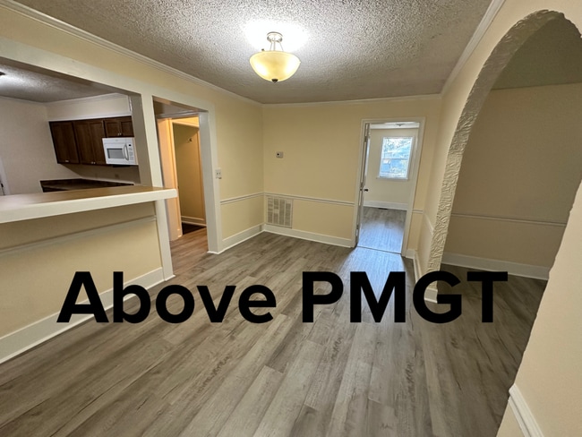 Building Photo - 3 bed, 2 bath remodeled home