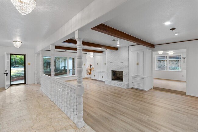 Building Photo - 470 Old Hickory Dr