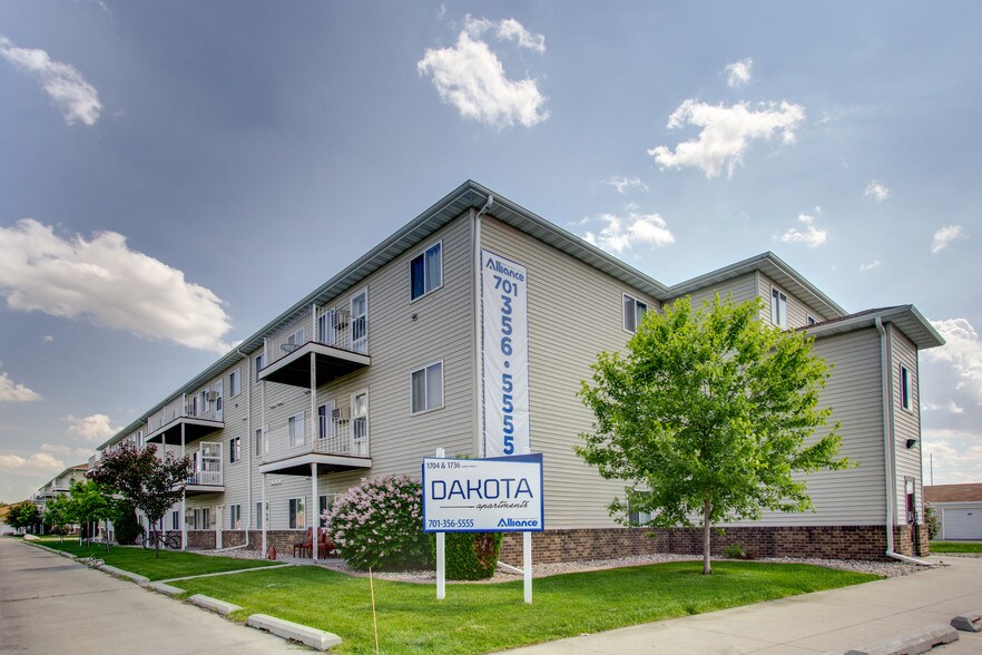Collective Apartments in North Fargo 1704 Dakota Dr N Fargo ND 58102 Apartment Finder