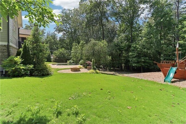 Building Photo - 211 Mount Vernon Hwy