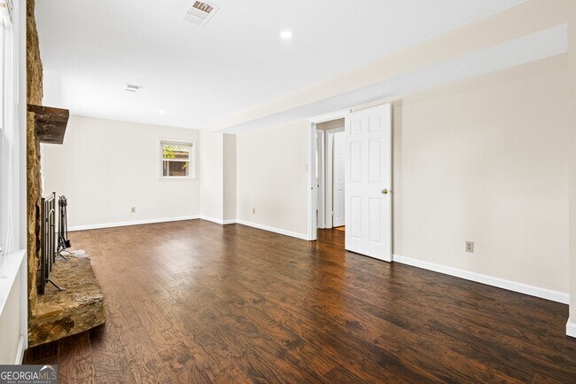 Building Photo - 2955 Appling Way