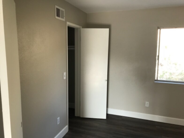 Building Photo - 2152 Via Sonora