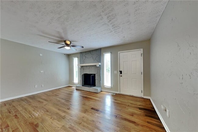 Building Photo - 4414 Treeline Way