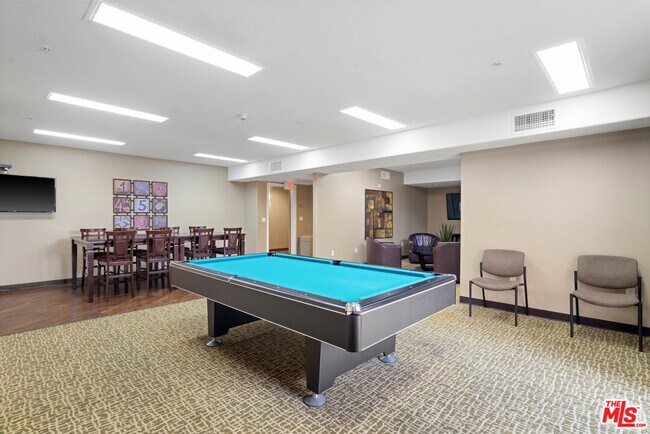Building Photo - 3740 Santa Rosalia Dr