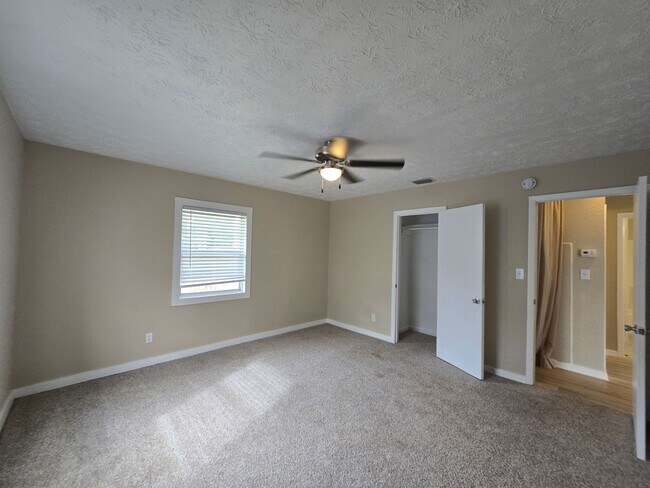 Building Photo - Rent Ready- Westside Duplex