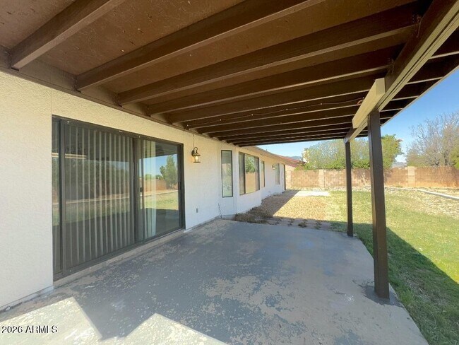 Building Photo - 3289 Black Hawk Dr