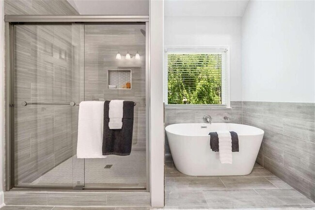 Building Photo - 745 Princeton Mill Run