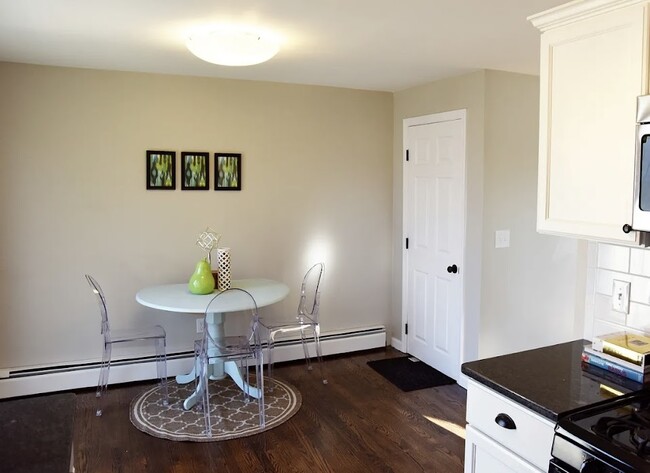 Dining Room - 112 Bridgham St