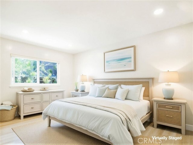 Building Photo - 2027 Vista Del Mar Ave