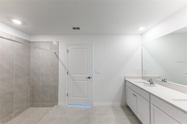 Building Photo - 23251 Quasar Blvd