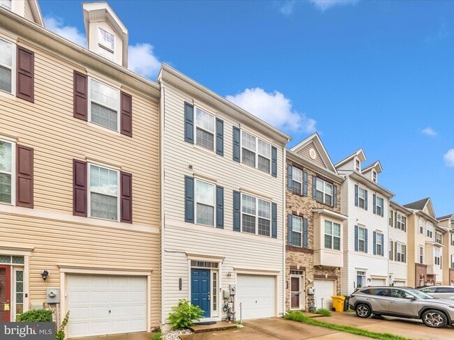 Building Photo - 8313 Black Harrier Ln