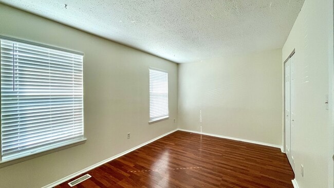 Building Photo - 1433 Sangaree Cir