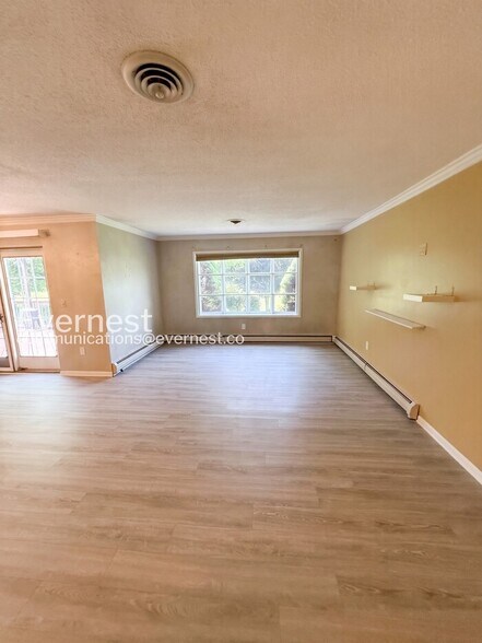 Building Photo - 42021 Banbury Ct