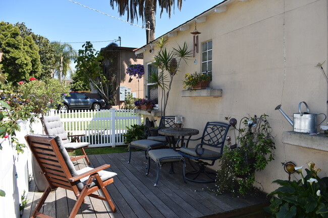 Building Photo - Four Bedroom in Heart of Coronado