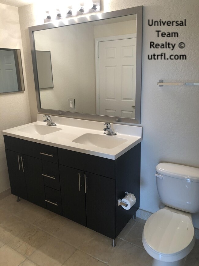 Building Photo - 13170 Bella Casa Cir