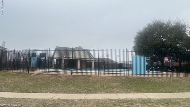 Building Photo - 2913 Vicksburg Ln