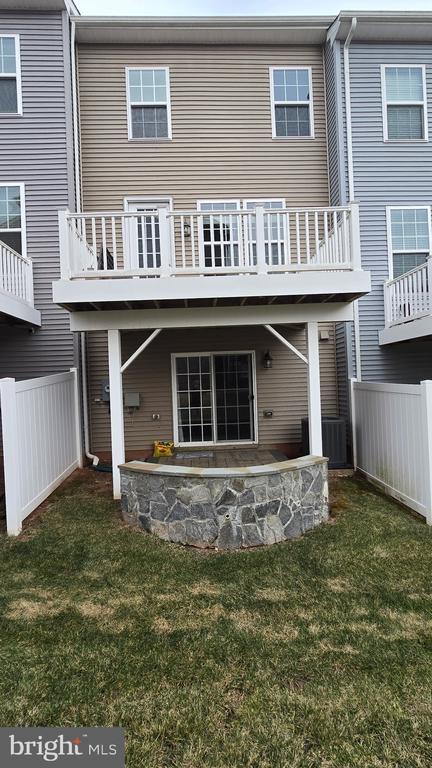 Building Photo - 8754 Elsing Green Dr