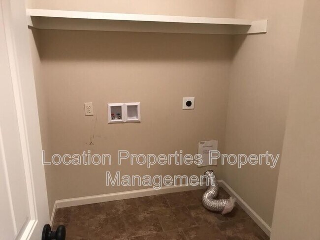 Building Photo - 3413 Chance Ln