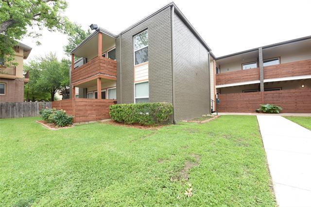 Building Photo - 2833 Kings Rd