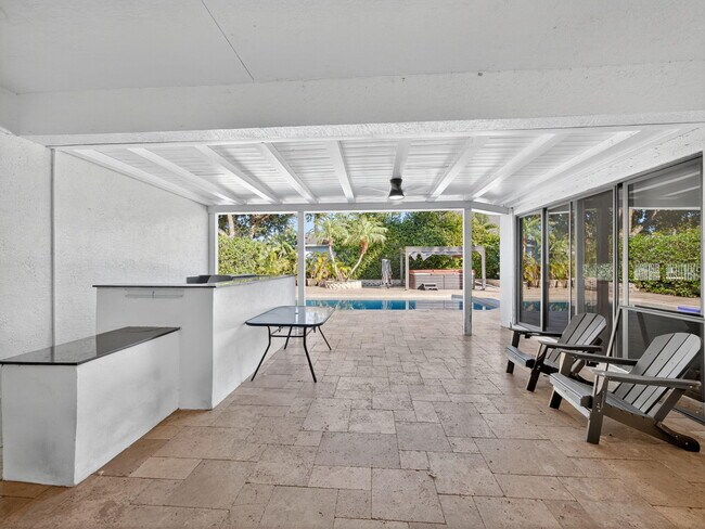 Building Photo - 125 Pembroke Dr