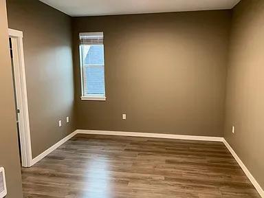 Building Photo - 2633 12th St SE