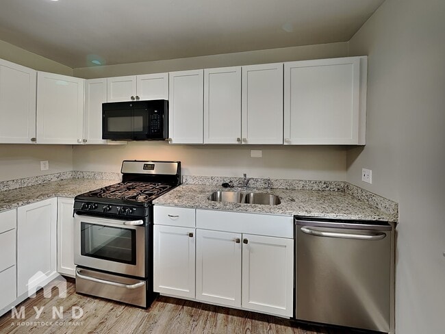 Building Photo - 3474 Farley Dr