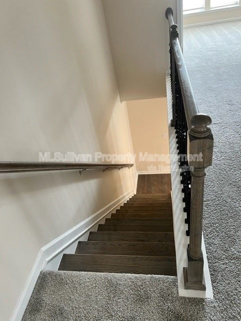 Building Photo - 315 Villanova Dr
