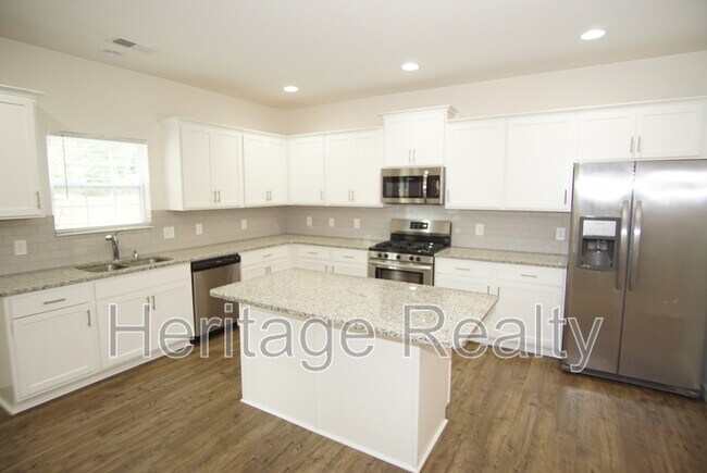 Building Photo - 1537 Sergeant Ln