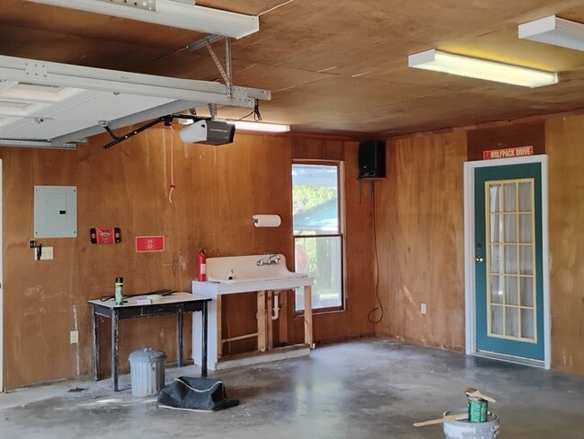 Building Photo - 8322 Chatham Church