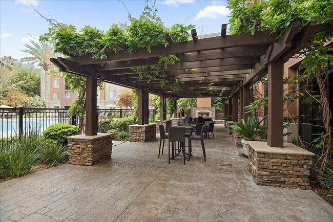 Building Photo - 24535 Town Center Dr