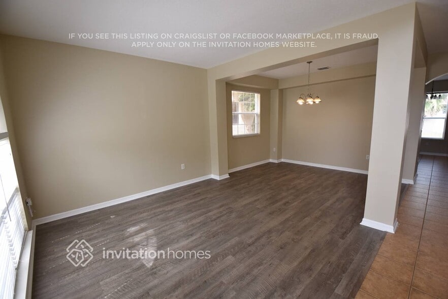Building Photo - 12905 Grovehurst Ave