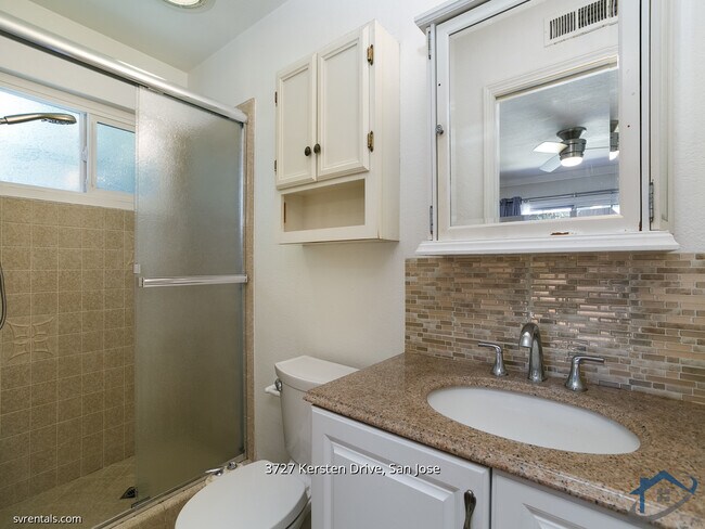 Building Photo - 3727 Kersten Dr