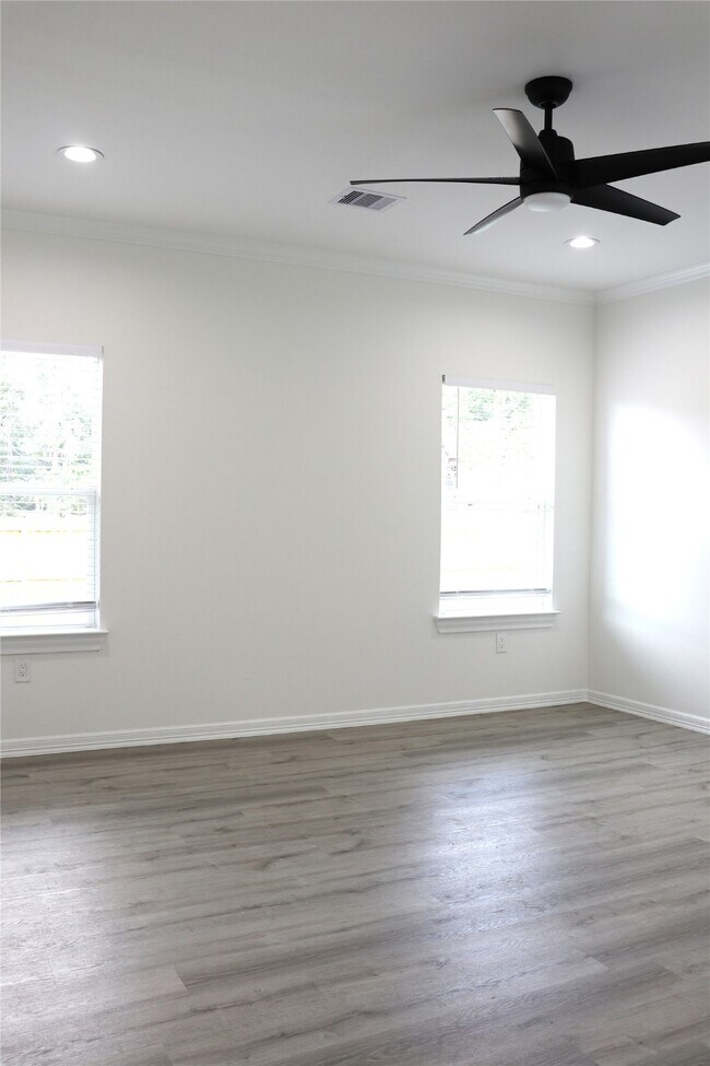Building Photo - 16614 Bonnie Sean Dr