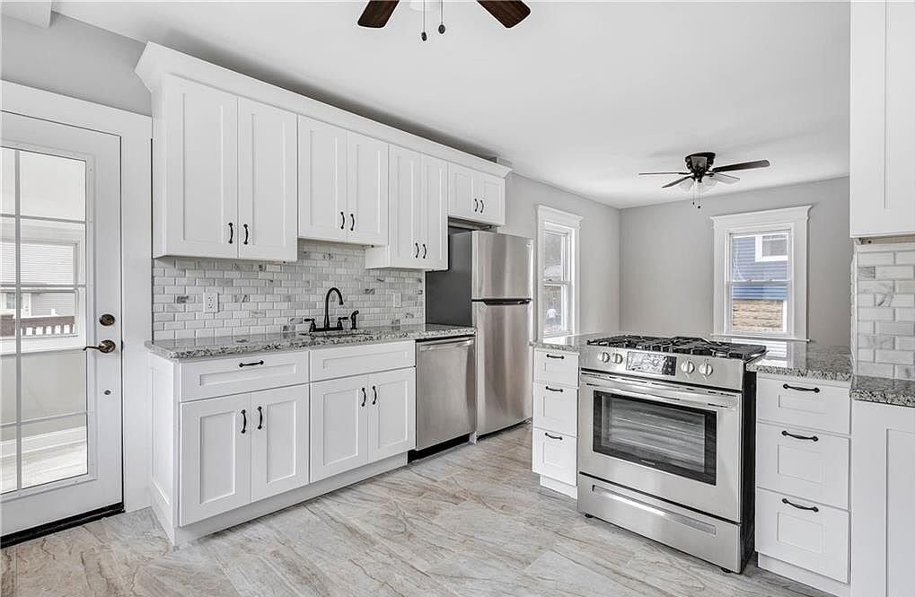 Building Photo - 41 Spring St